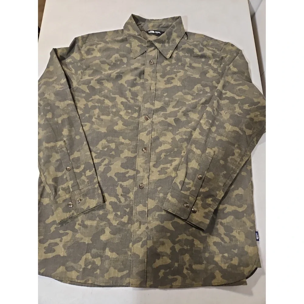The North Face Shirt Mens XL Button Up Camo Long Sleeve Casual Outdoors(1905